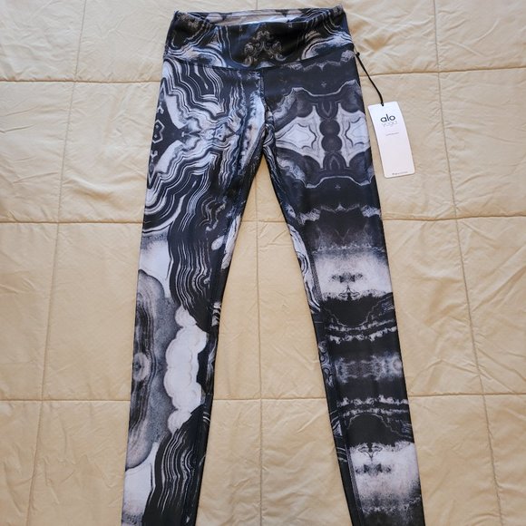 ALO Yoga AIRBRUSH HIGH-WAIST LEGGING - Picture 1 of 8